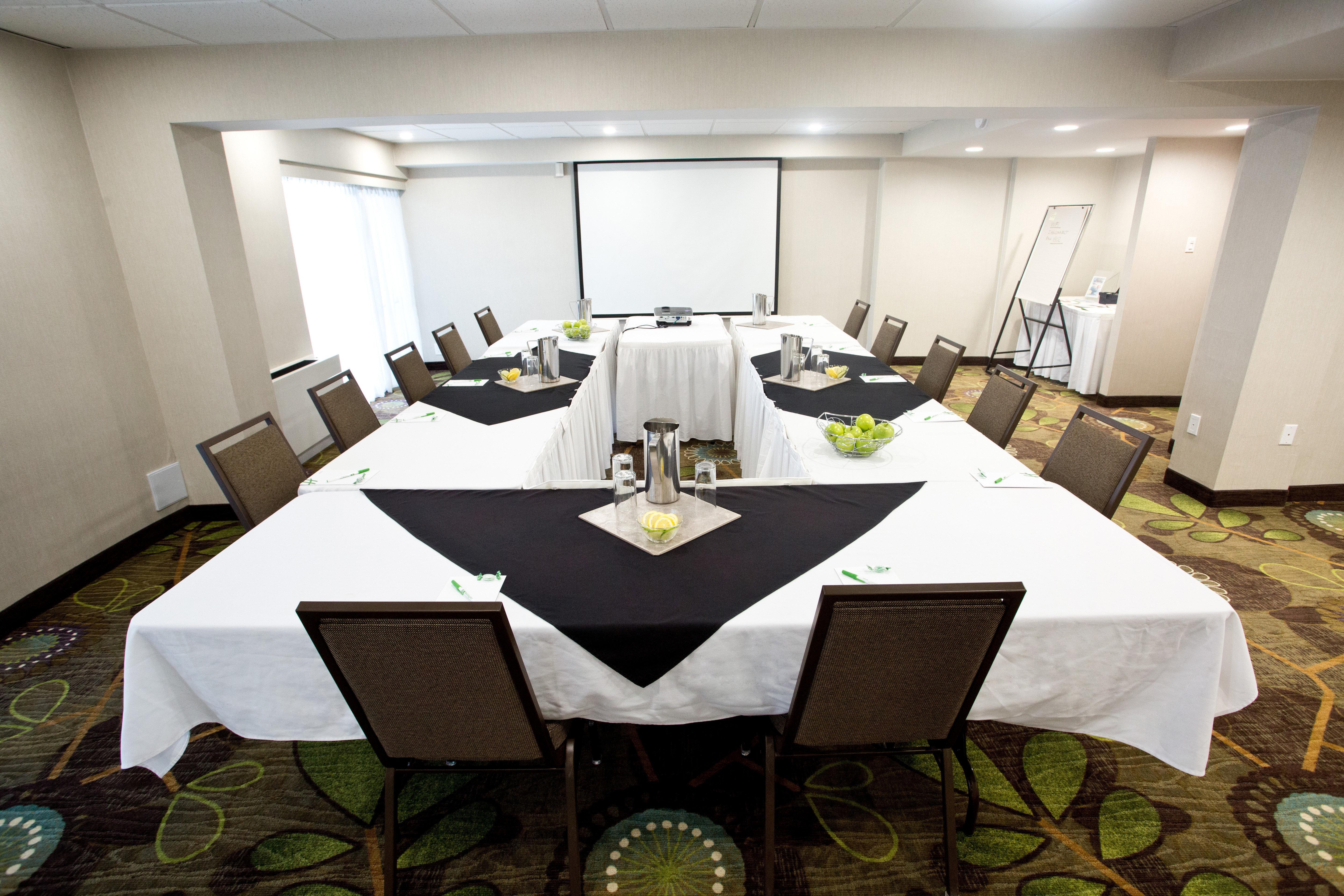 Holiday Inn Hotel Peterborough Waterfront By Ihg Dış mekan fotoğraf