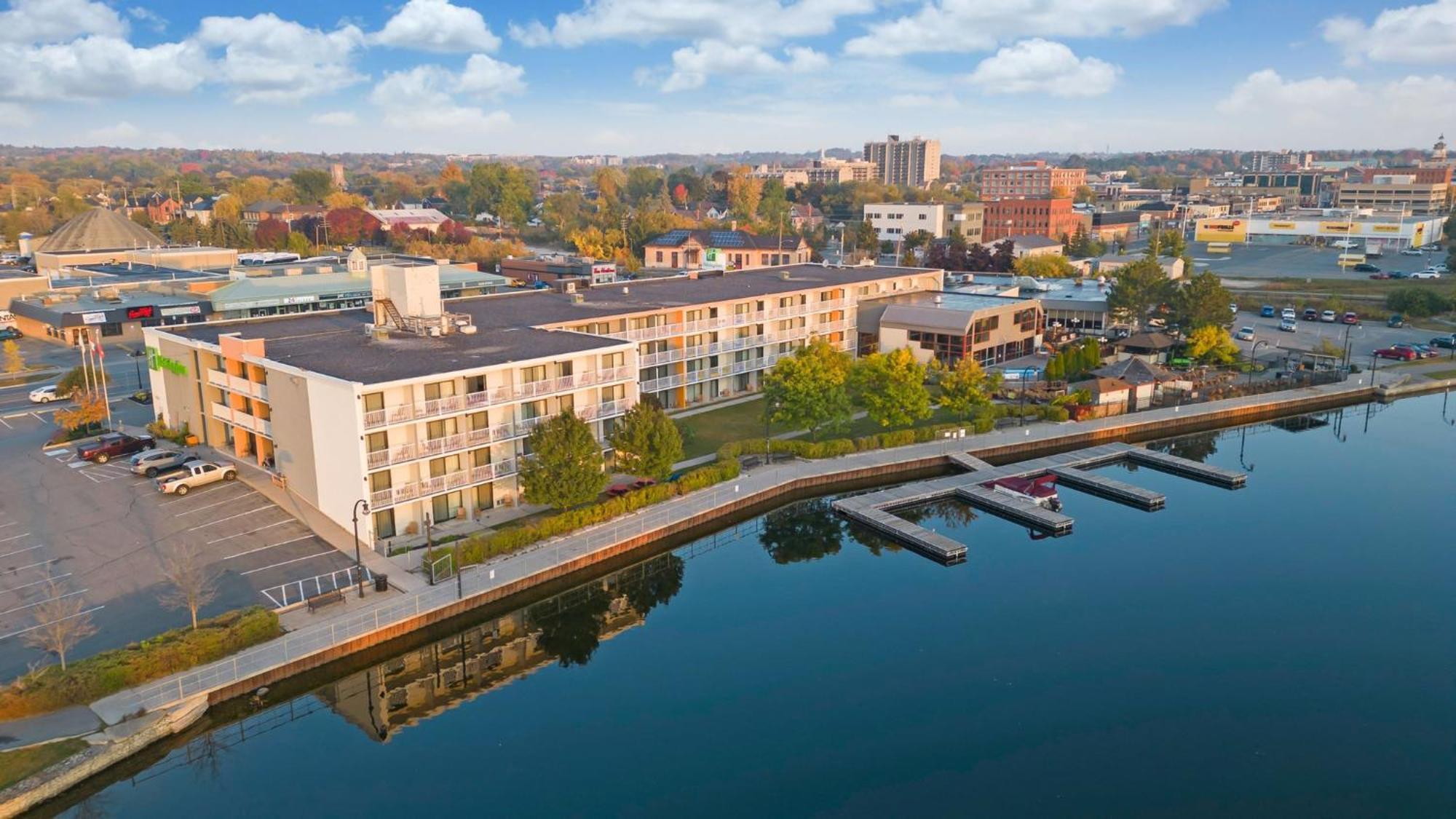 Holiday Inn Hotel Peterborough Waterfront By Ihg Dış mekan fotoğraf