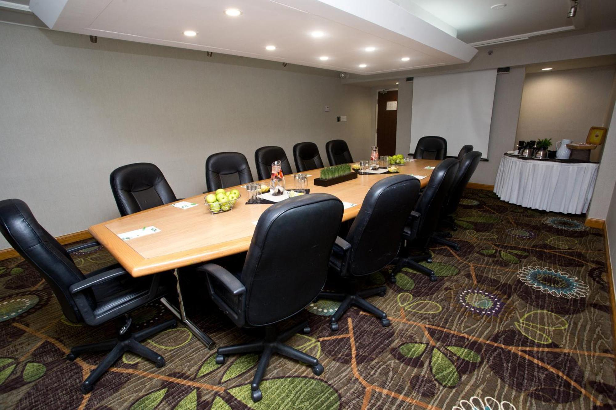 Holiday Inn Hotel Peterborough Waterfront By Ihg Dış mekan fotoğraf