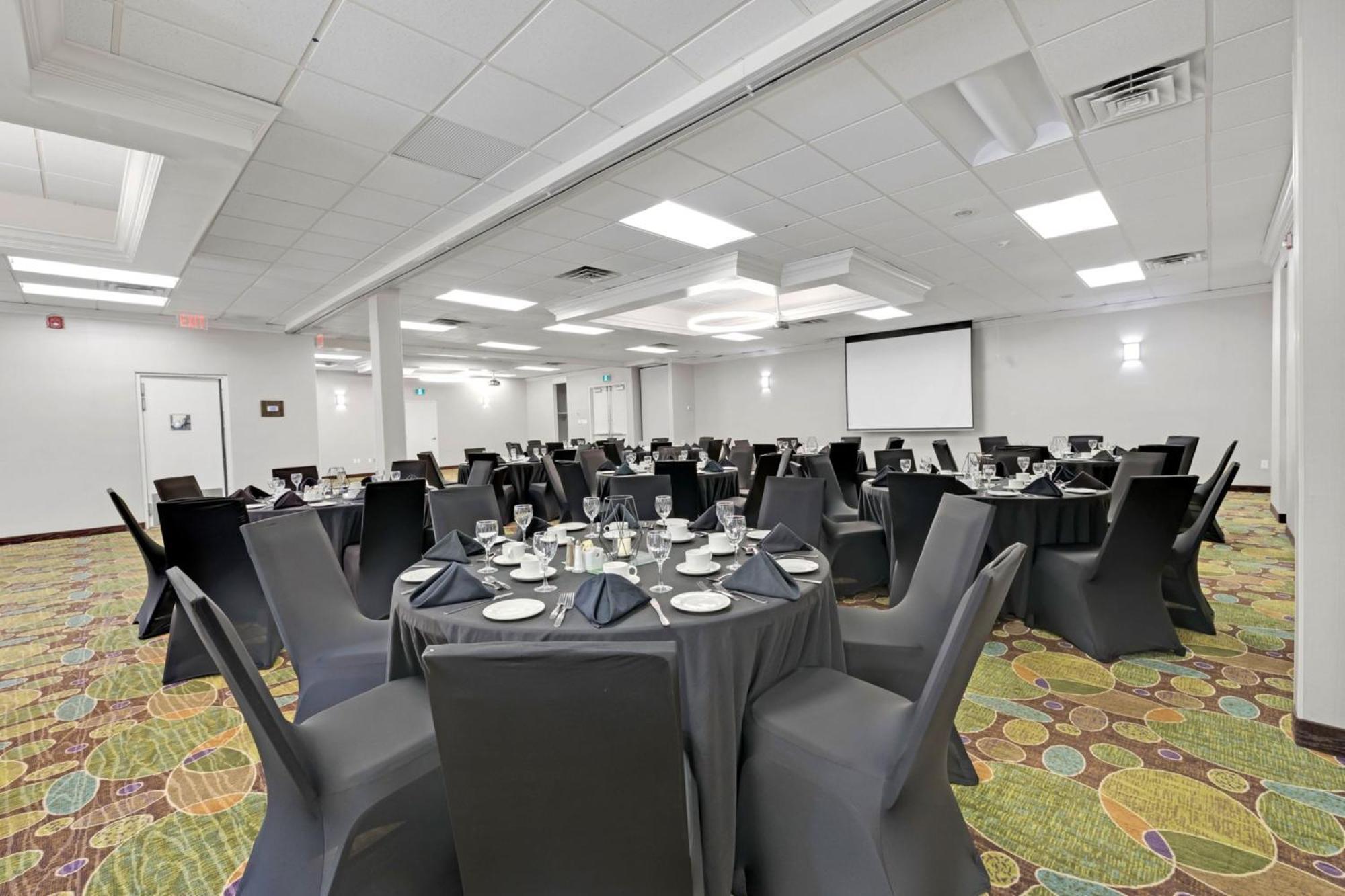 Holiday Inn Hotel Peterborough Waterfront By Ihg Dış mekan fotoğraf