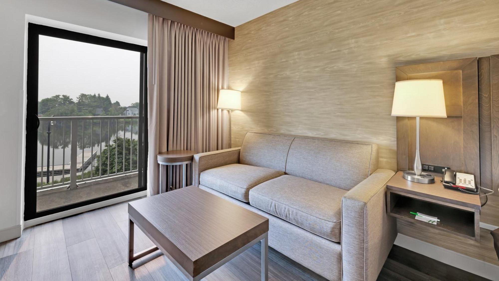 Holiday Inn Hotel Peterborough Waterfront By Ihg Dış mekan fotoğraf